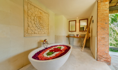 Villa Kembang Spa Area Bathtub | Ubud, Bali