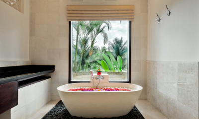 Villa Kembang Gardenia Room Romantic Bathtub Set Up | Ubud, Bali