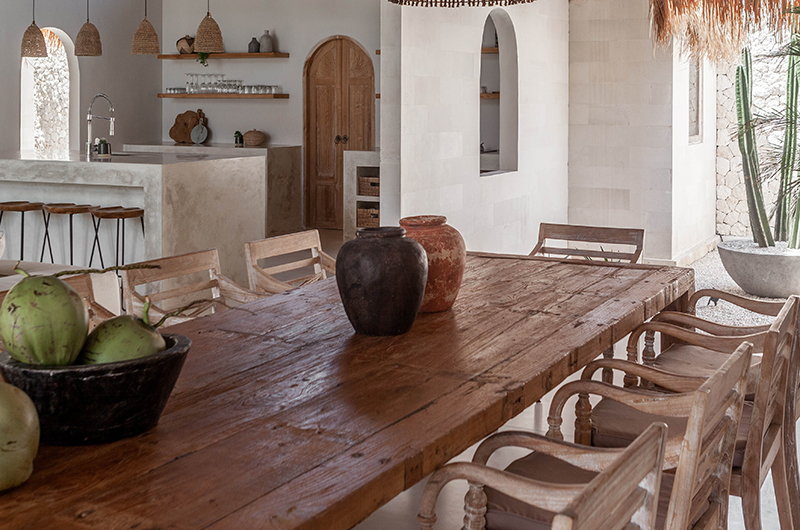 Villa Massilia Dua Classic Dining Table | Seminyak, Bali