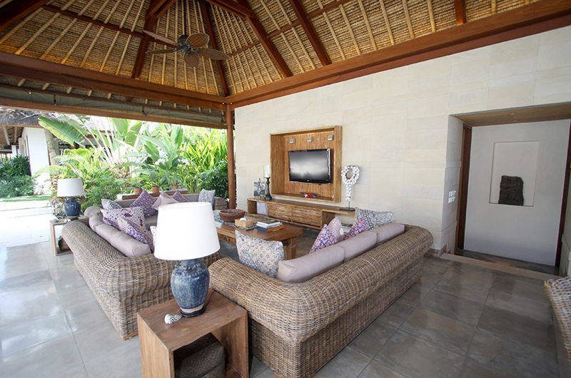 Villa Pantai Lembongan Living Area | Nusa Lembongan, Bali