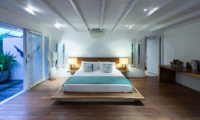 Villa Tranquilla King Size Bed with View | Nusa Lembongan, Bali