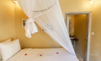Les Villas Ottalia Gili Meno Bedroom with Enclosed Bathroom | Gili Meno, Lombok