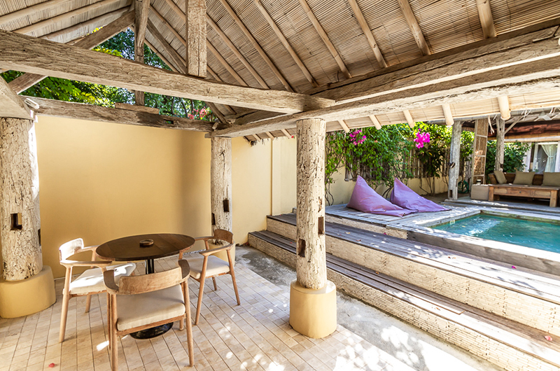 Les Villas Ottalia Gili Meno Dining Table | Gili Meno, Lombok
