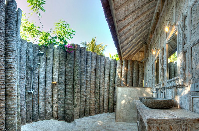 Les Villas Ottalia Gili Trawangan Outdoor Shower | Gili Trawangan, Lombok