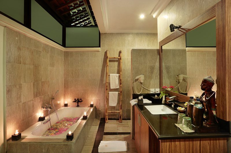 Vila Ombak Bathroom | Gili Trawangan, Lombok