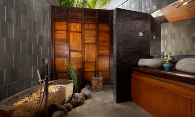 The Cove Bathroom with Bathtub | Tabanan, Bali
