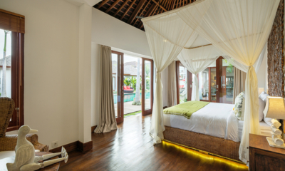 Villa Naty Spacious Bedroom with Pool View | Umalas, Bali