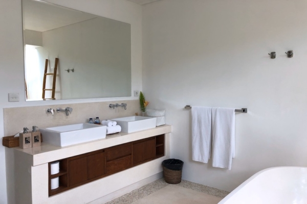 Villa Tjitrap Spacious Bathroom | Seminyak, Bali