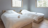 Bluebird Chalets Twin Bedroom Side | Hakuba, Nagano