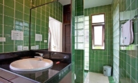 Bamboo Villa P9 En-suite Bathroom | Koh Samui, Thailand