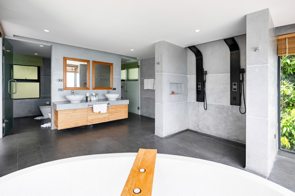 Karpe Diem Bathroom One with Bathtub | Chaweng, Koh Samui