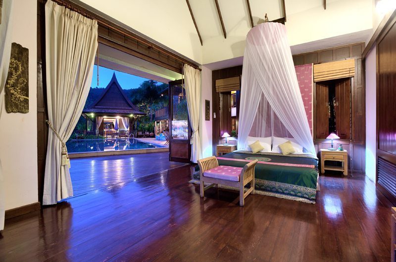 Villa Thai Teak Master Bedroom | Koh Samui, Thailand