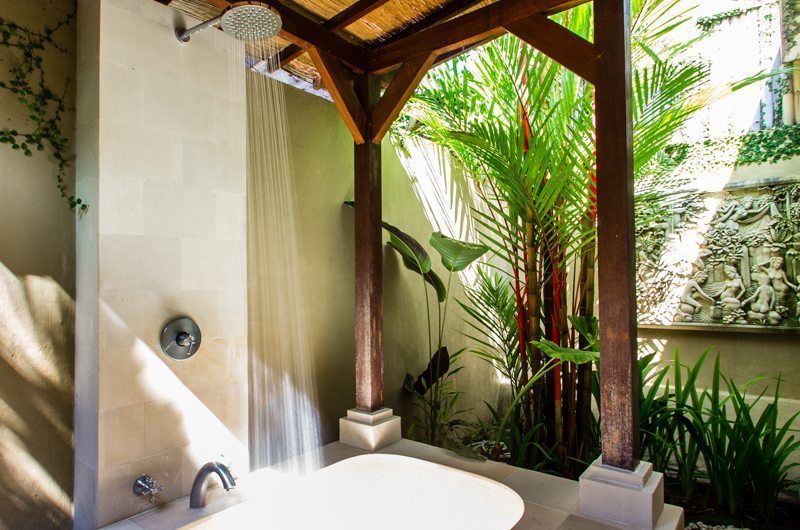 Villa Gembira Batubelig En-suite Bathroom | Batubelig, Bali