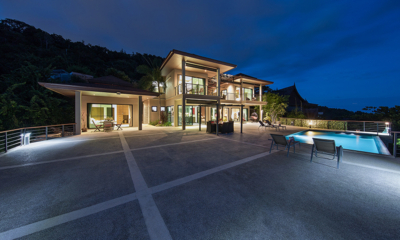 Ban Nai Fan Exterior at Night | Choeng Mon, Koh Samui