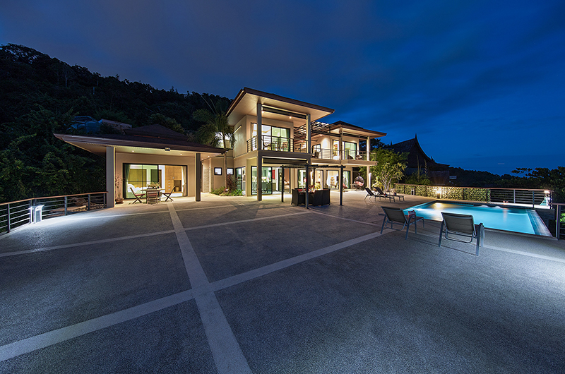 Ban Nai Fan Exterior at Night | Choeng Mon, Koh Samui