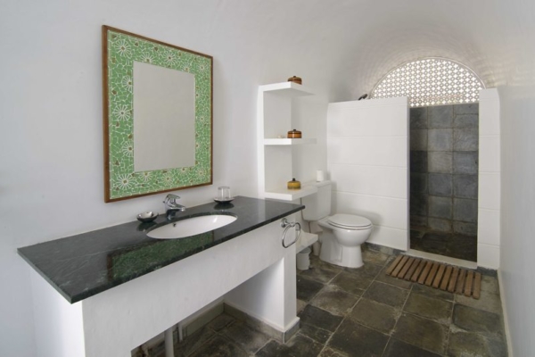 Pointe Sud Bathroom | Mirissa, Sri Lanka Pointe Sud Bathroom | Mirissa, Sri Lanka