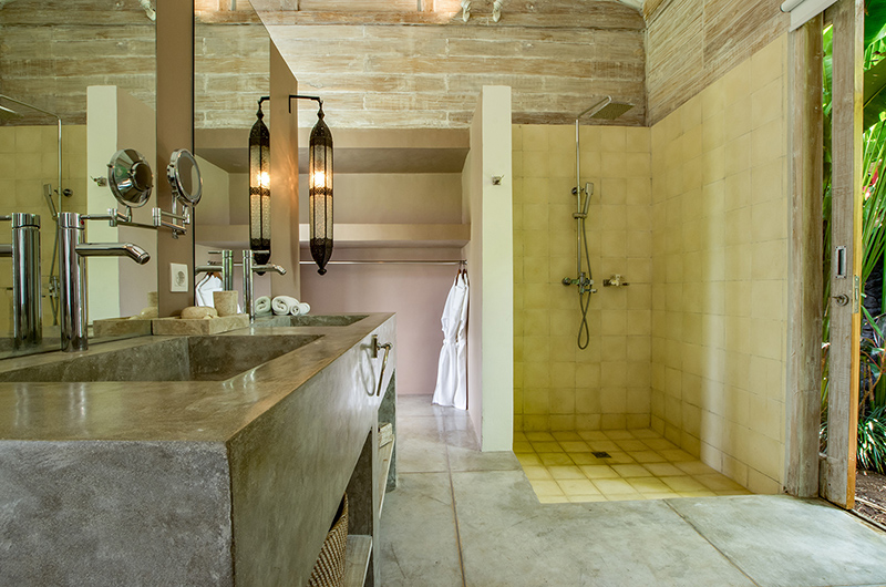 Villa Mannao Bathroom Six with Shower | Kerobokan, Bali