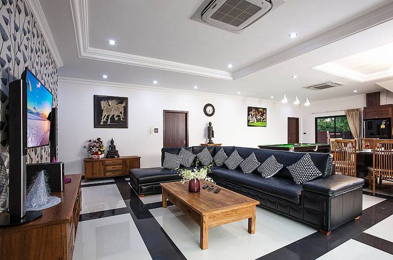 Baan Chatmanee Living Room | Pattaya, Thailand
