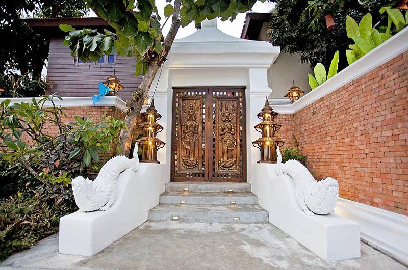 Jomtien Lotus Villa Entrance | Pattaya, Thailand