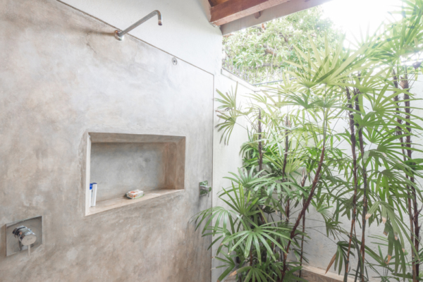 Coconut Grove Bathroom with Plants | Ahangama, Sri Lanka