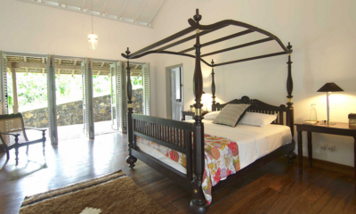 Ivory House Bedroom with Wooden Floor | Galle, Sri Lanka