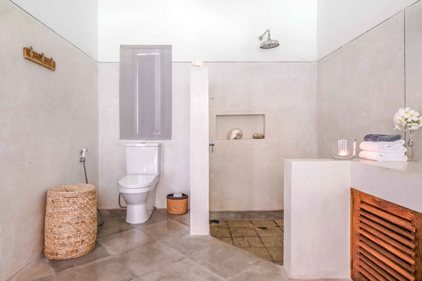 Suriyawatta Bathroom Four | Weligama, Sri Lanka