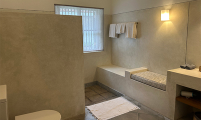 Suriyawatta Fifth Bathroom | Weligama, Sri Lanka