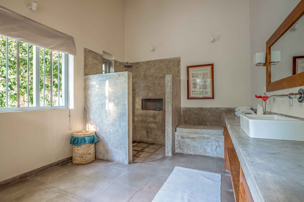 Suriyawatta Bathroom Three | Weligama, Sri Lanka