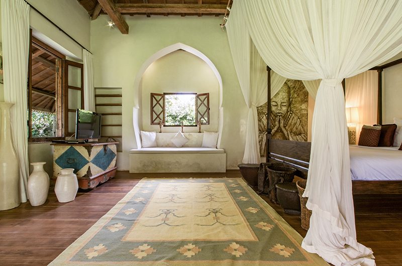 Villa Galante Bedroom with Seating | Umalas, Bali