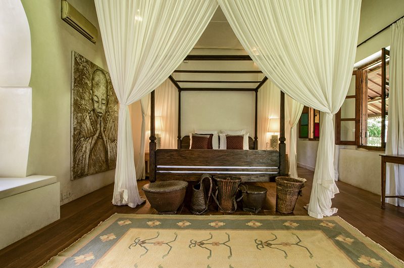 Villa Galante Bedroom with Lamps | Umalas, Bali