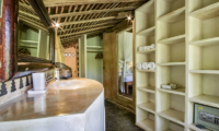 Villa Galante Wardrobe | Umalas, Bali
