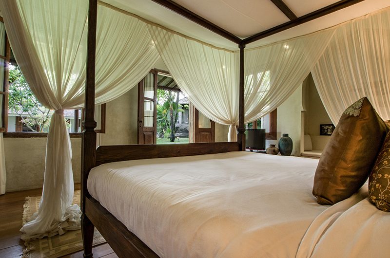 Villa Galante Spacious Bedroom Side | Umalas, Bali