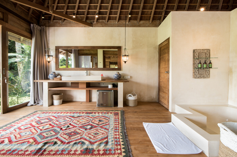 Villa Nag Shampa Bathroom Six | Ubud Payangan, Bali