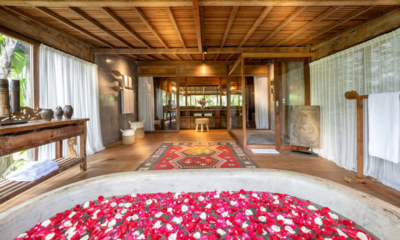 Villa Nag Shampa Bathtub with Rose Petals | Ubud Payangan, Bali