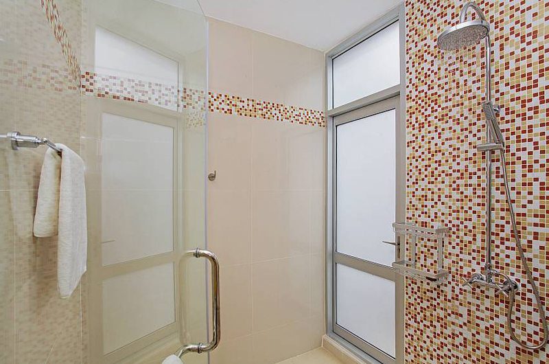 Jomtien Waree 8 Bathroom One | Pattaya, Thailand