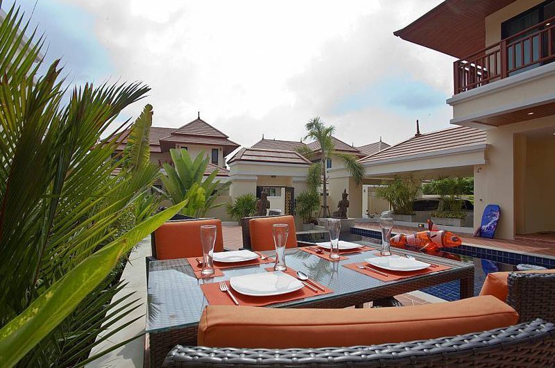 Villa Oranuch Outdoor Dining | Pattaya, Thailand