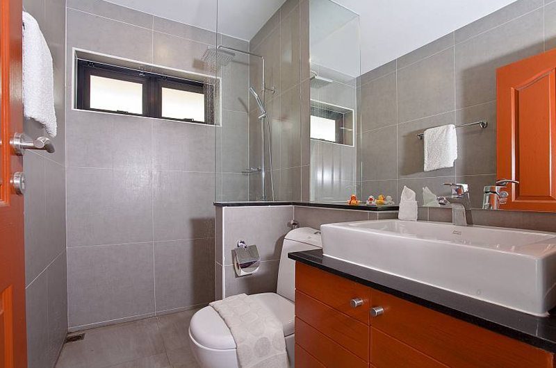 Villa Oranuch En-suite Bathroom | Pattaya, Thailand