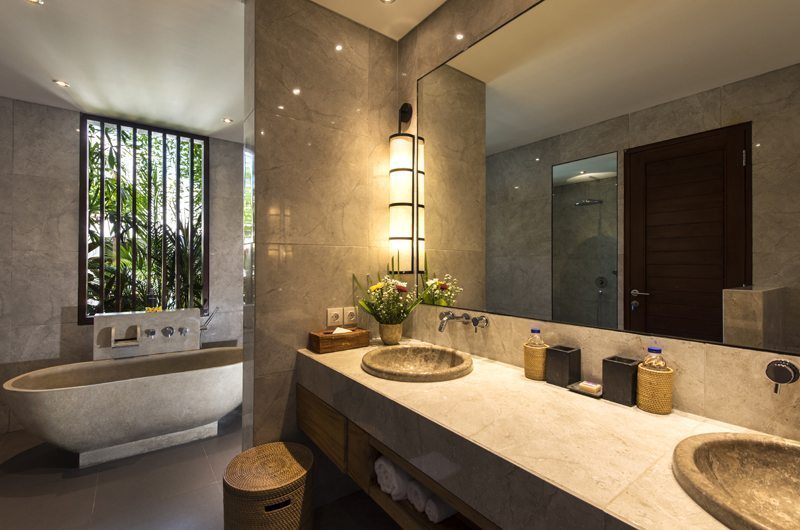 Villa Anam En-suite Bathroom | Seminyak, Bali