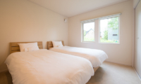 Chalet Billopp Twin Bedroom | Hirafu, Niseko