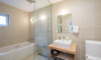 Chalet Billopp En-suite Bathroom | Hirafu, Niseko