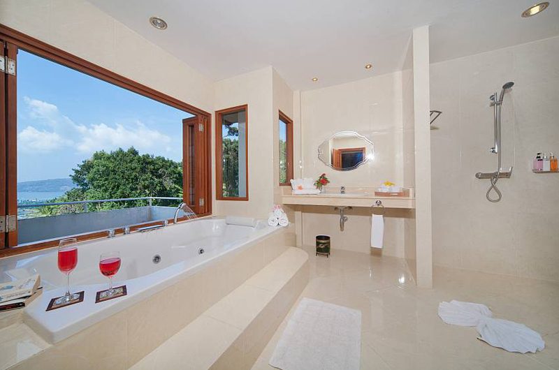 Patong Hill Estate 5 Bathtub | Patong, Phuket