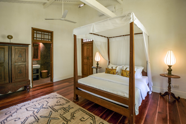 Maliga Kanda Lotus Suite Bedroom and Bathroom | Galle, Sri Lanka