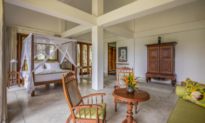 Maliga Kanda Jungle Suite Bedroom with Seating Area | Galle, Sri Lanka