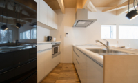 Yorokobi Lodge Kitchen | Hirafu, Niseko