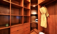 Baliana Villa Umalas Walk-In Wardrobe | Umalas, Bali