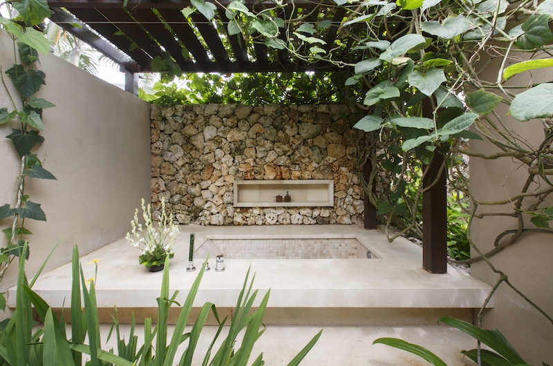Villa Ambar Bathtub | Ungasan, Bali