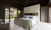 Villa Jamadara Bedroom with Seating | Ungasan, Bali