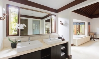 Villa Santai Sorga Bathroom | Ungasan, Bali