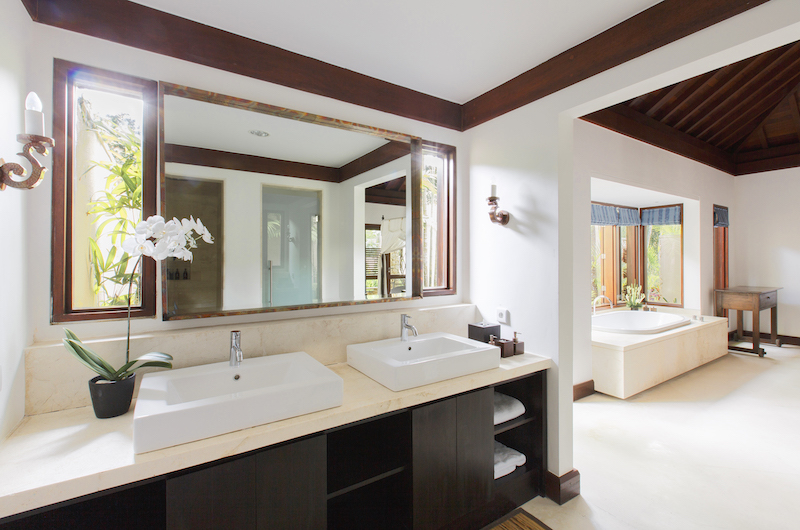 Villa Santai Sorga Bathroom | Ungasan, Bali