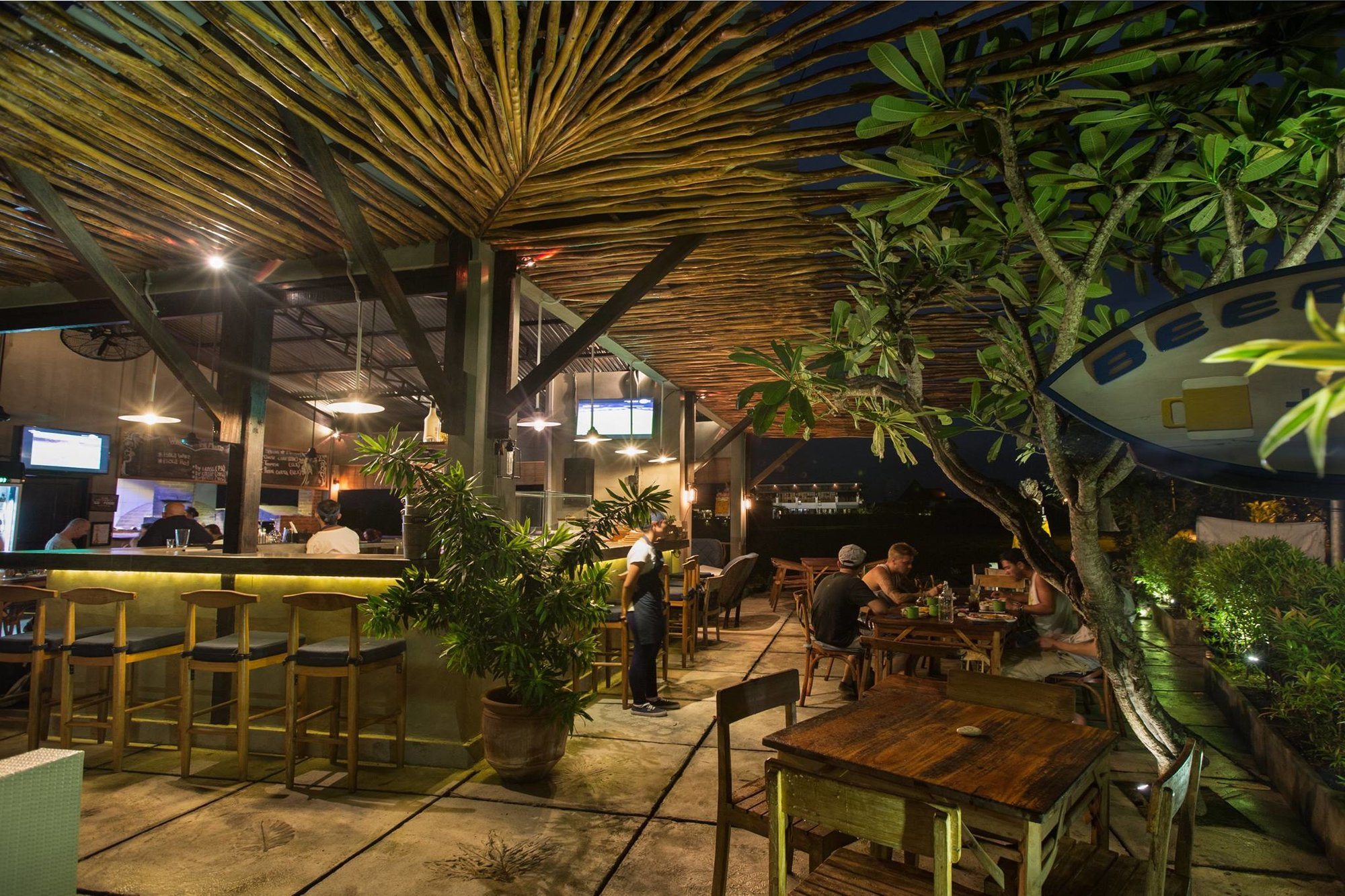 Where to Have a Sunset Cocktail in Pererenan? - Ministry of Villas